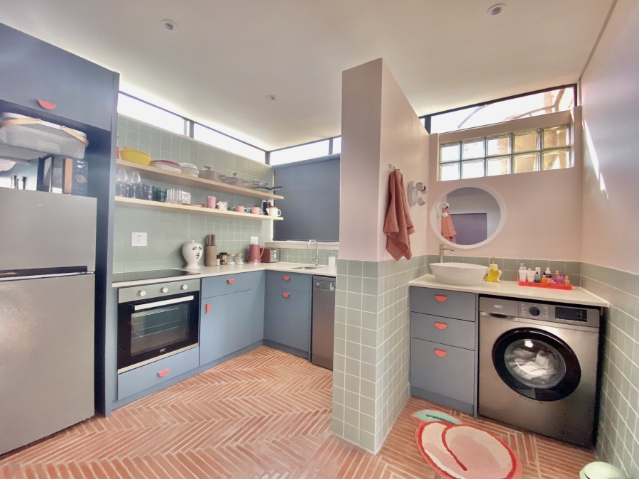 To Let 1 Bedroom Property for Rent in Tamboerskloof Western Cape